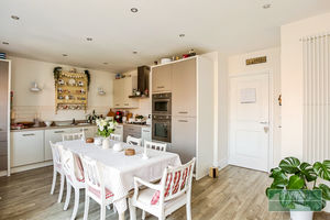 Photo 11- click for photo gallery